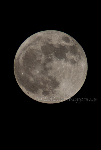Supermoon full moon May 5, 2012